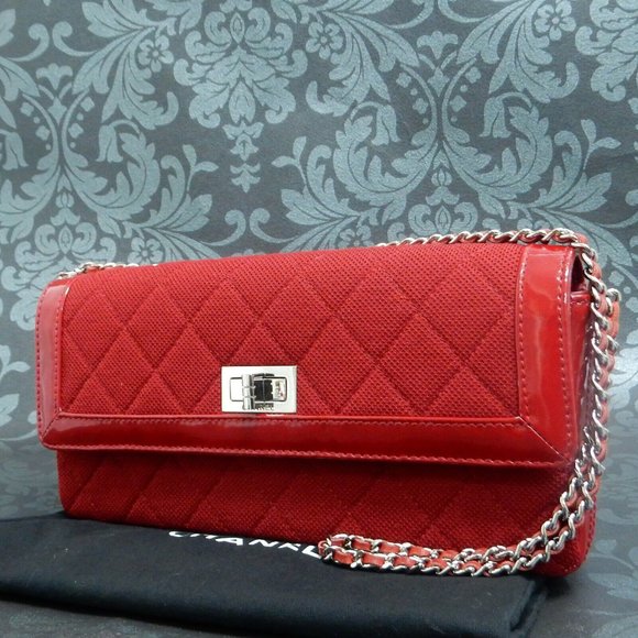 SALE! Chanel Red and Silver Link Chain Bag - Picture 1 of 11
